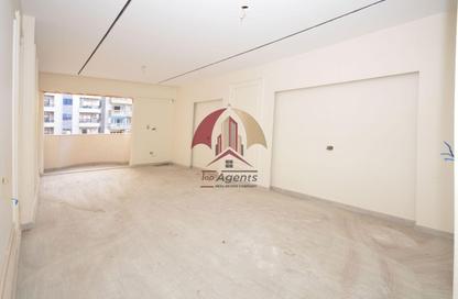 Apartment - 2 Bedrooms - 1 Bathroom for sale in Miami - Hay Awal El Montazah - Alexandria Apartment - 2 Bedrooms - 1 Bathroom for sale in Miami - Hay Awal El Montazah - Alexandria