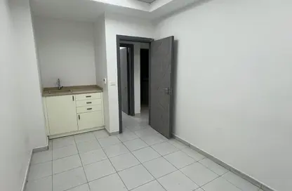 عيادة - 3 غرف نوم - 1 حمام للايجار في مجمع أوزون الطبي - النرجس - مدينة القاهرة الجديدة - القاهرة