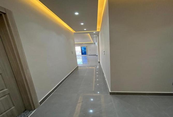 8297518 - Property Image 3