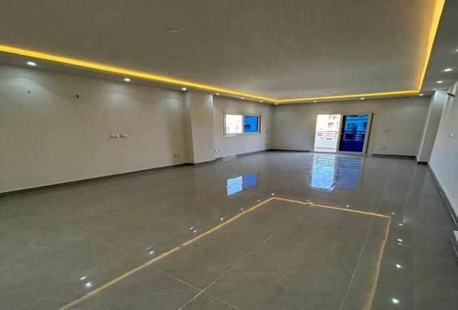 8297518 - Property Main Image