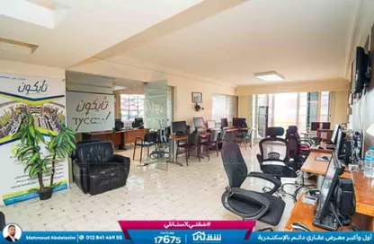 Apartment - 3 Bedrooms - 3 Bathrooms for sale in Al Geish Road - Glim - Hay Sharq - Alexandria
