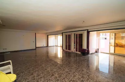 Duplex - 4 Bedrooms - 3 Bathrooms for sale in Mohamed Fawzy Moaz St. - Smouha - Hay Sharq - Alexandria
