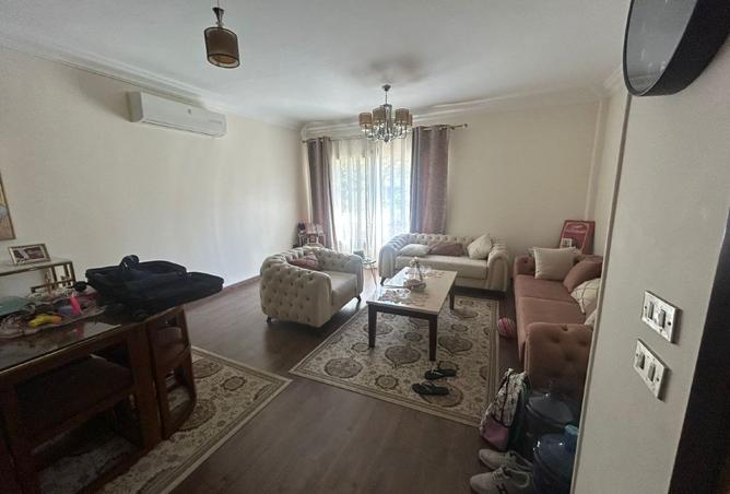 8302412 - Property Image 2