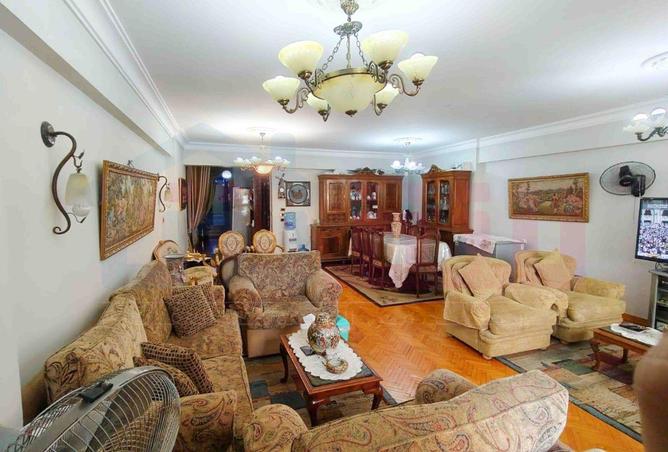 8299600 - Property Image 3