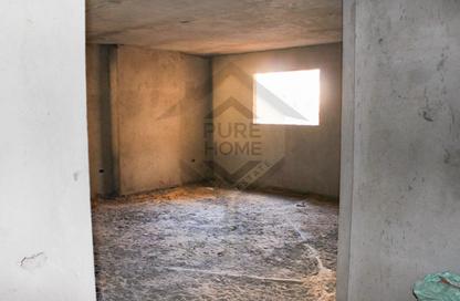 Apartment - 4 Bedrooms - 3 Bathrooms for sale in Smouha Square - Smouha - Hay Sharq - Alexandria