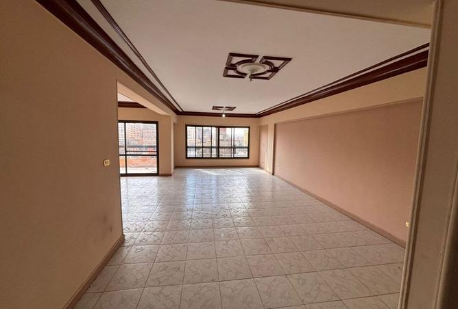 8300939 - Property Main Image