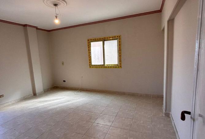 8300939 - Property Image 2