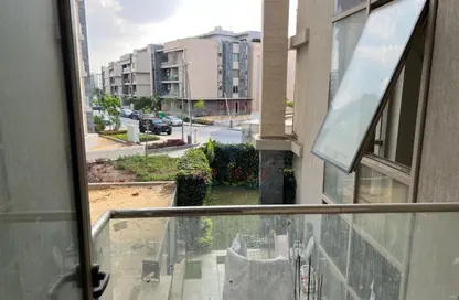 شقة - 3 غرف نوم - 2 حمامات للايجار في جاليريا  مون فالى - المستثمرين الجنوبية - مدينة القاهرة الجديدة - القاهرة