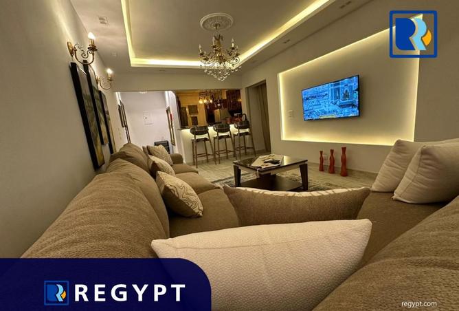 8302012 - Property Image 3