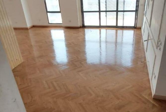 8302321 - Property Image 3