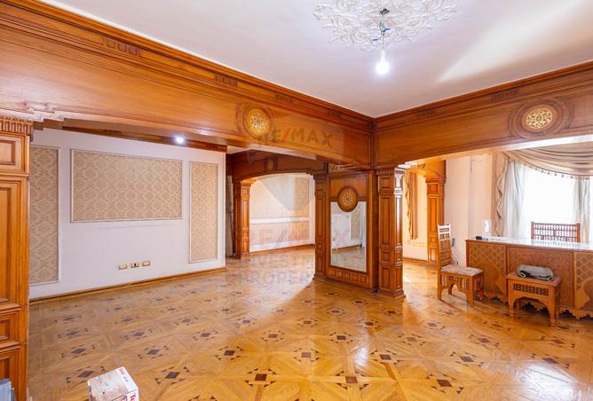 8302356 - Property Image 2