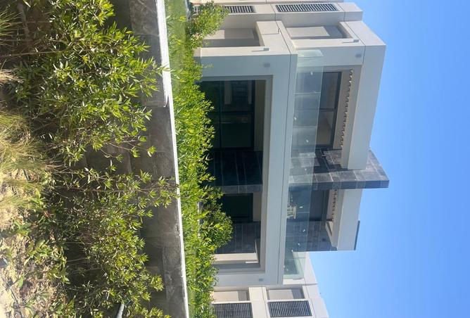 8302991 - Property Image 2