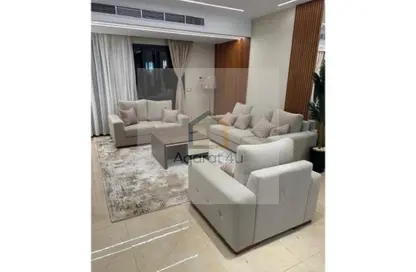 شقة - 3 غرف نوم - 3 حمامات للايجار في 6 ويست - بيفرلي هيلز - كمبوندات الشيخ زايد - الشيخ زايد - الجيزة