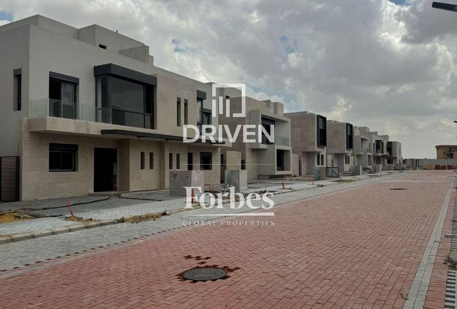 8304070 - Property Image 3