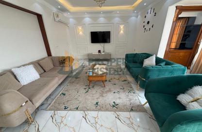 شقة - 3 - 2 للبيع في شارع شهاب - المهندسين - الجيزة شقة - 3 - 2 للبيع في شارع شهاب - المهندسين - الجيزة