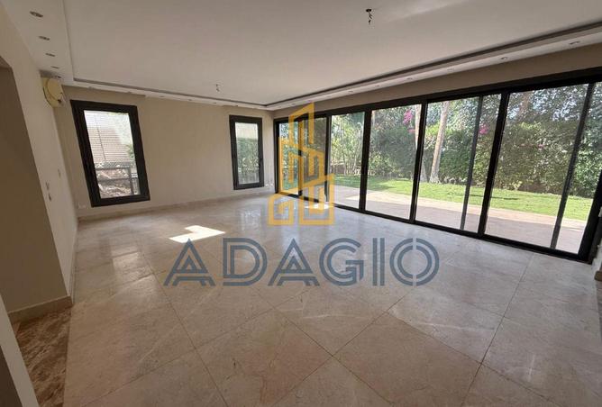 8303919 - Property Image 3