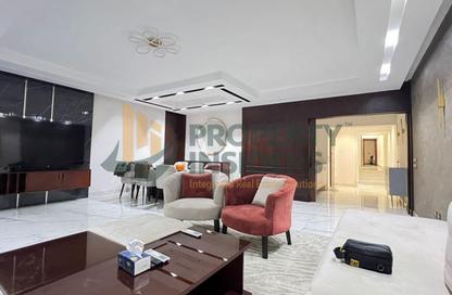 شقة - 3 - 2 للبيع في شارع البطل احمد عبد العزيز - المهندسين - الجيزة شقة - 3 - 2 للبيع في شارع البطل احمد عبد العزيز - المهندسين - الجيزة