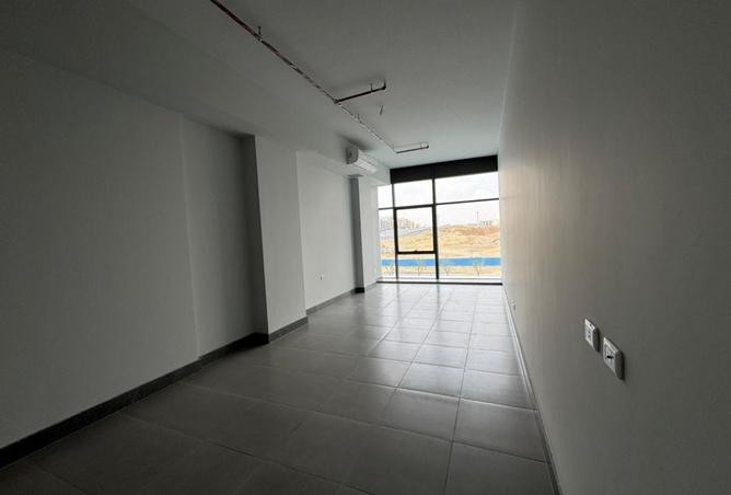 8310606 - Property Image 3