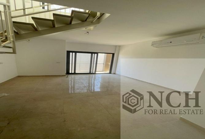 8311441 - Property Image 2