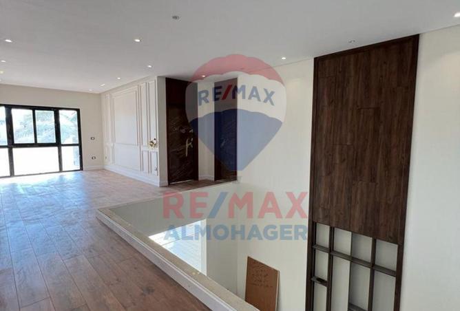 8312181 - Property Image 2