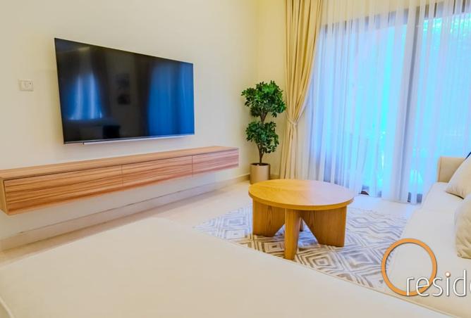 8312300 - Property Image 3