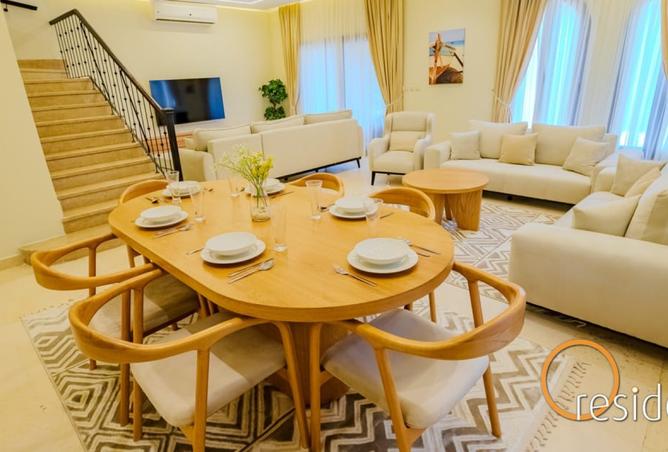 8312300 - Property Main Image