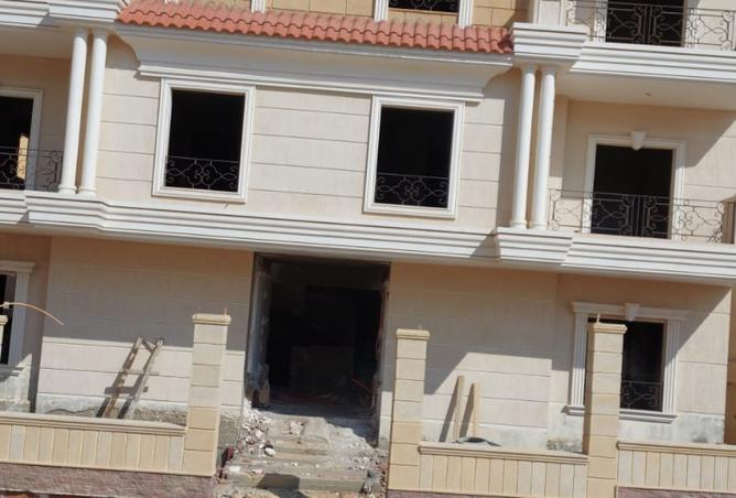 8312808 - Property Image 3