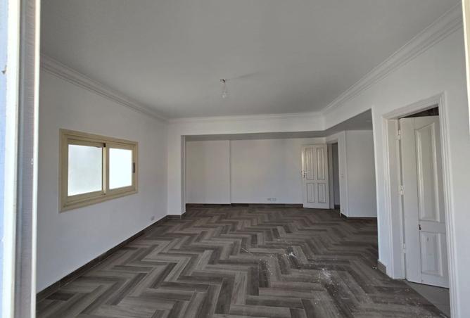 8315352 - Property Image 2