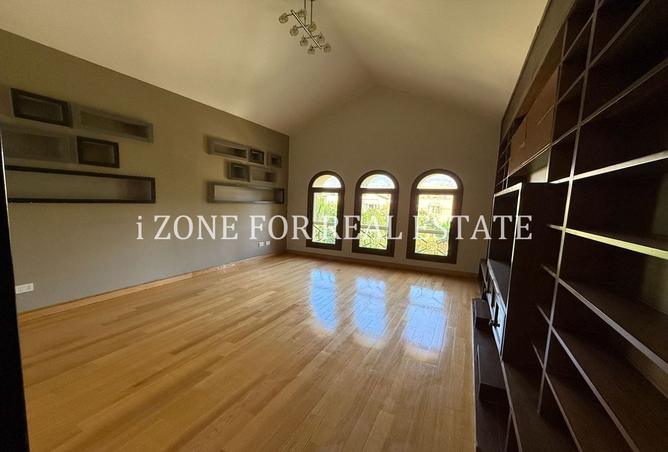 8318279 - Property Image 2