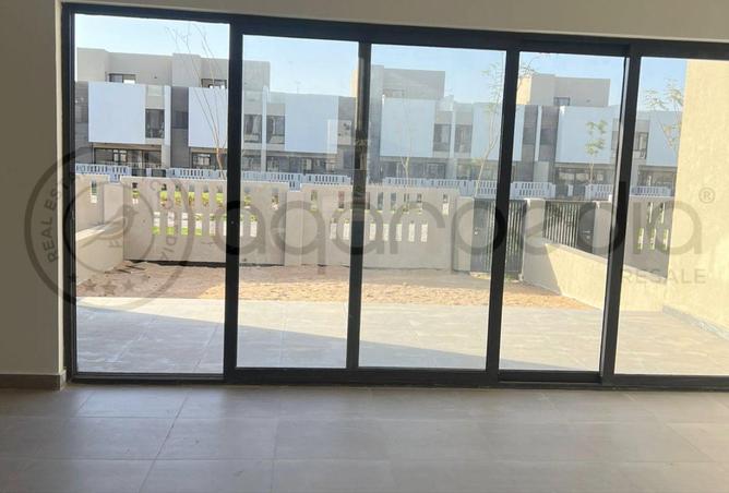 8318610 - Property Image 2