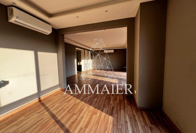 8318812 - Property Main Image