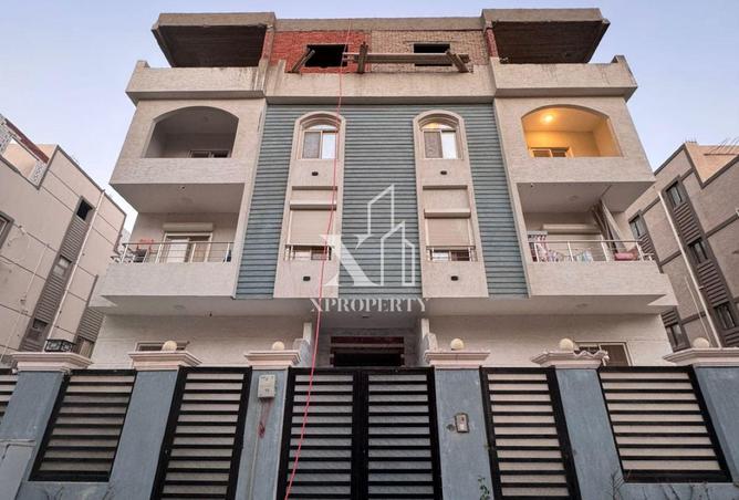 8320190 - Property Image 3