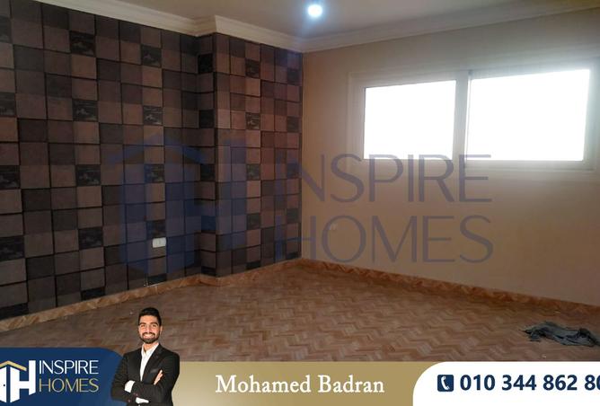 8321598 - Property Image 3