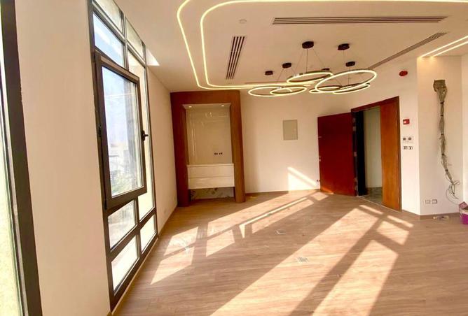 8322411 - Property Image 2