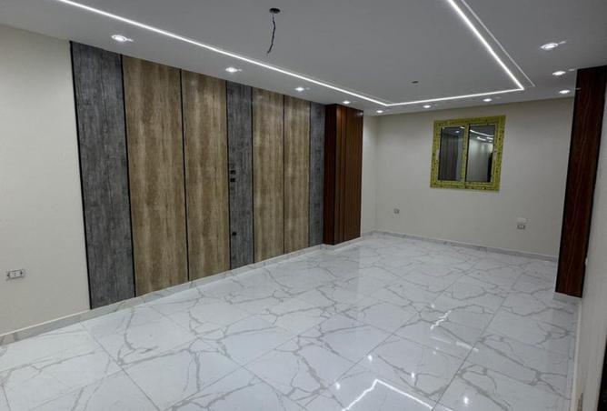 8323139 - Property Main Image