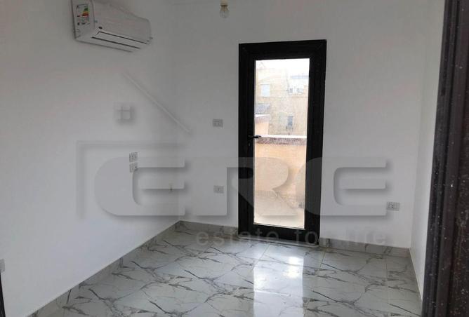 8329842 - Property Image 3