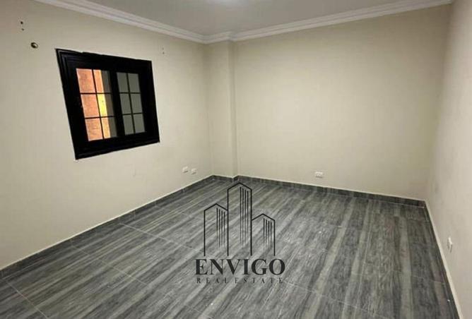 8323758 - Property Image 3