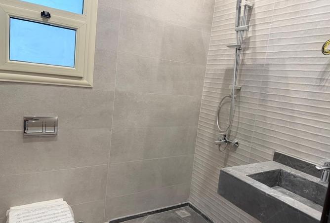 8323753 - Property Image 3