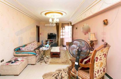 Apartment - 3 Bedrooms - 2 Bathrooms for sale in Kafr Abdo - Roushdy - Hay Sharq - Alexandria