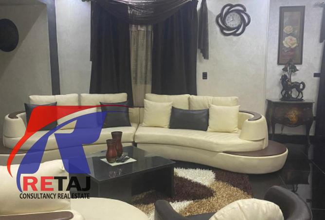 8324903 - Property Image 2