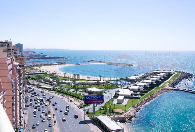 8325001 - Property Image 2