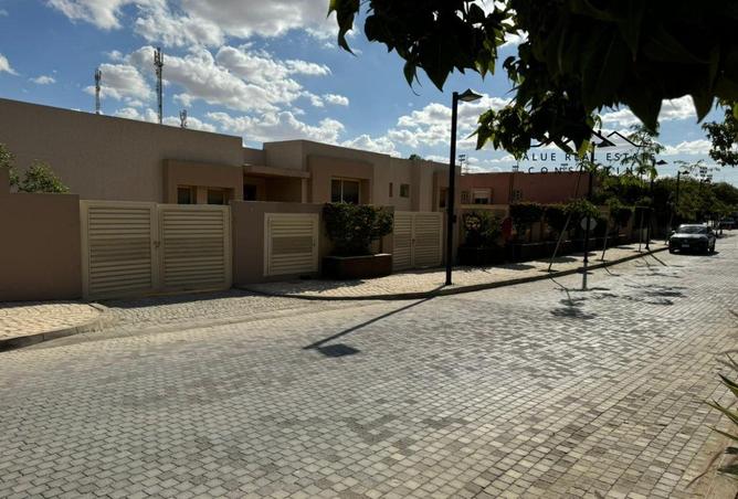 8325390 - صورة العقار 2