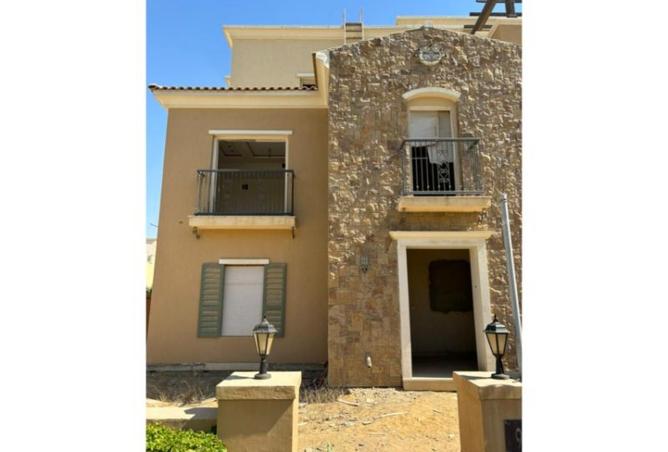 8326173 - Property Image 2