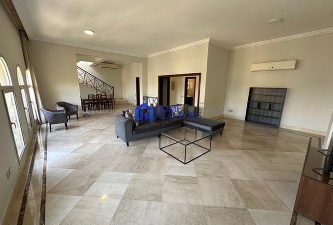 8327759 - Property Image 2