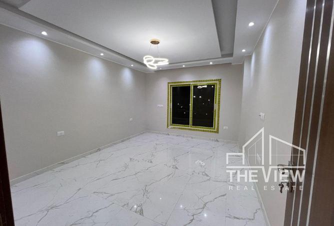 8328082 - Property Image 3