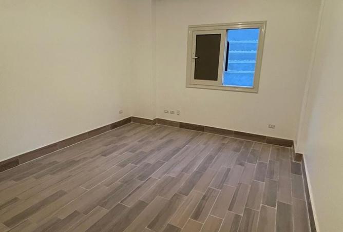 8328312 - Property Image 3