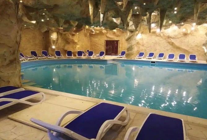 8328934 - Property Image 3