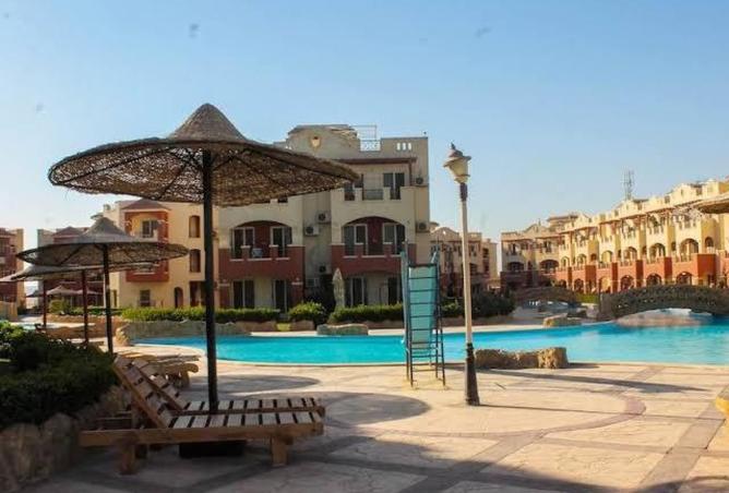 8329816 - Property Image 2