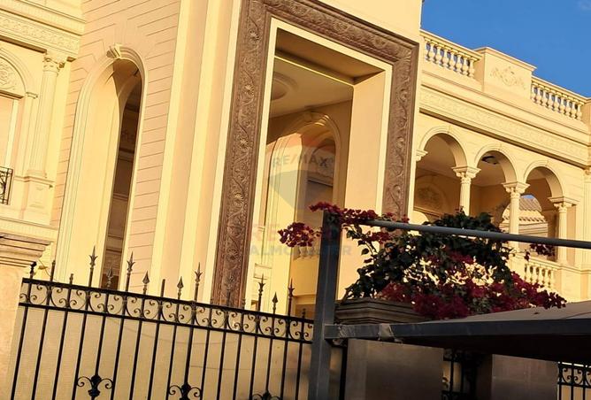 8330980 - Property Image 2