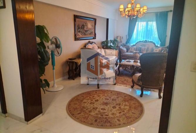 8331107 - Property Image 2